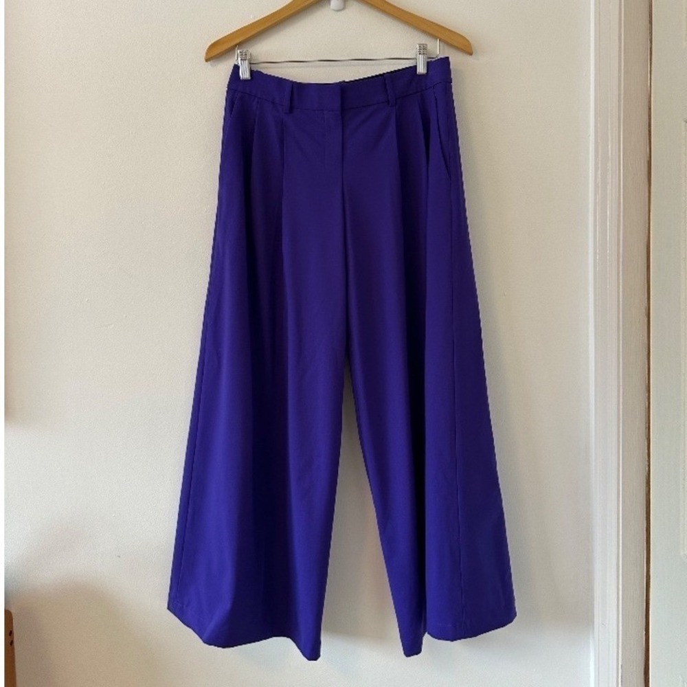 Theory Pleated Low-Rise Wide Leg Pant in Good Wool - Blue Iris (Purple) | Size 2 - Picture 5 of 12